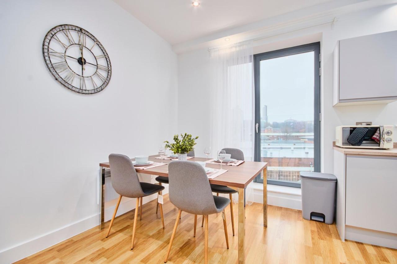 Apartament Large Duplex Penthouse - Parking Leeds  Zewnętrze zdjęcie